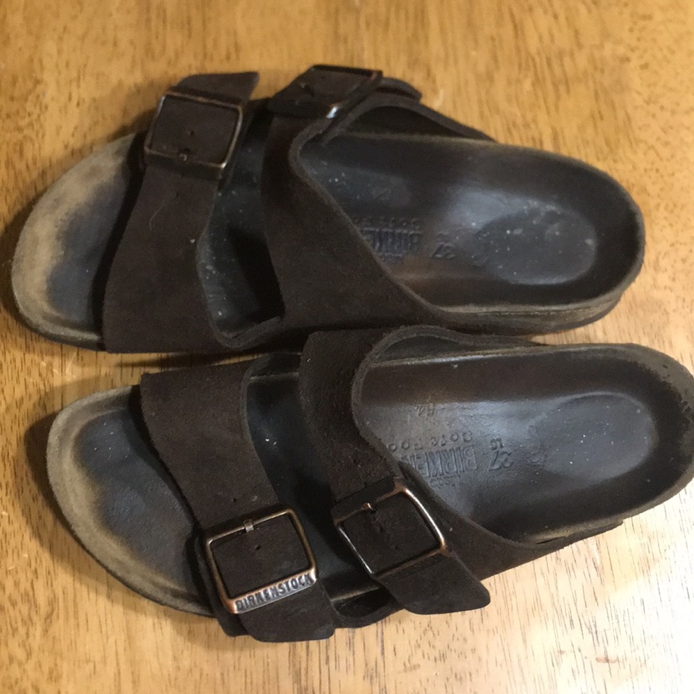 Soft-footbed Arizona Birkenstock Sandals size 37